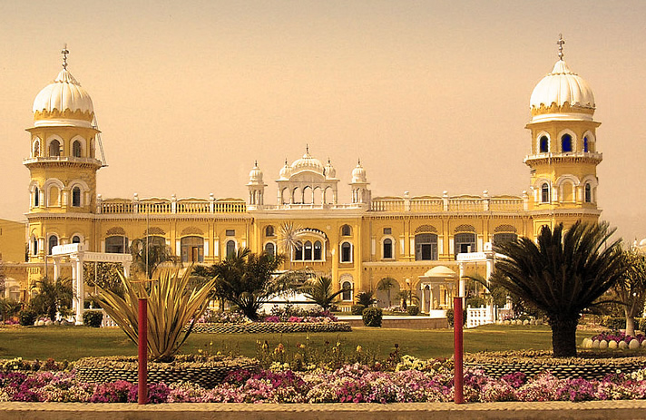 Gurdwara Janam Asthan Nankana Sahib 2.jpg