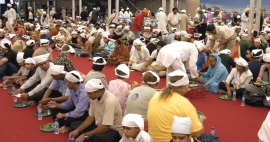 Langar service in progress at Spain Forum 2004