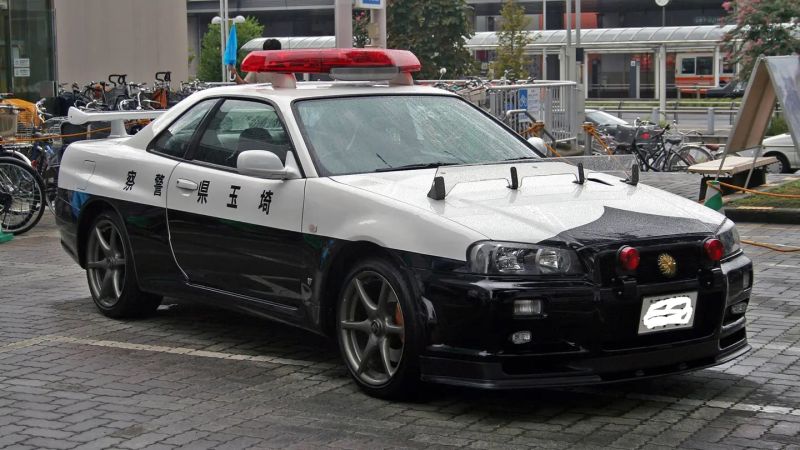 File:Shibuya Police (Nissan Skyline Police).jpg