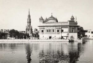 Darbar Sahib in 1914.jpg