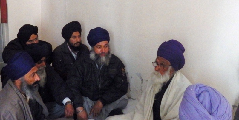 File:Sikh Discources with Nihang Dharam Singh.JPG