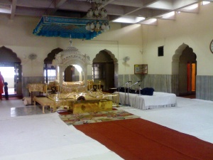 Picture of the Darbar sahib as you enter the large hall
