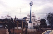 Another photo showing the main entrance into the Gurdwara from the Nairobi-Mombasa Road. (circa 1990's)