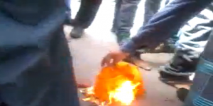 Shiv Sena Burning Sikh Turban.png