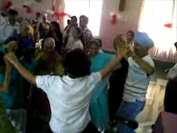 CELEBRATING VALENTINE DAY ( A DAY OF LOVE ) WITH SENIOR CITIZENS AT OLD AGE HOME ANDHERI (MUMBAI)